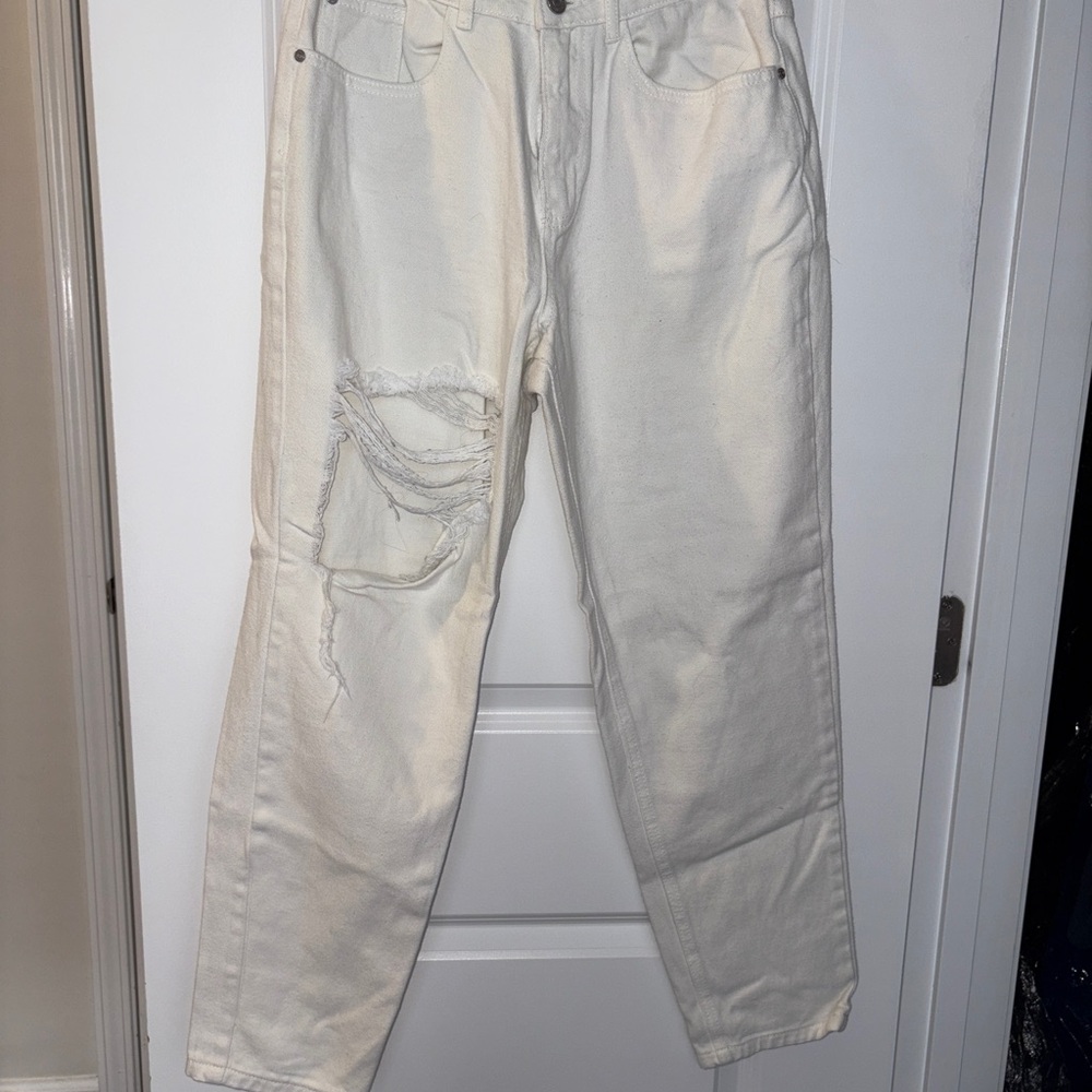 White Straight Leg Riot Jeans with Distressed Details in Right Leg Size: 8R